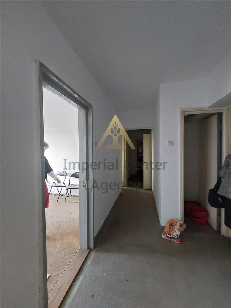 Apartament De Vanzare Cu 3 Camere Bacau - ID 261